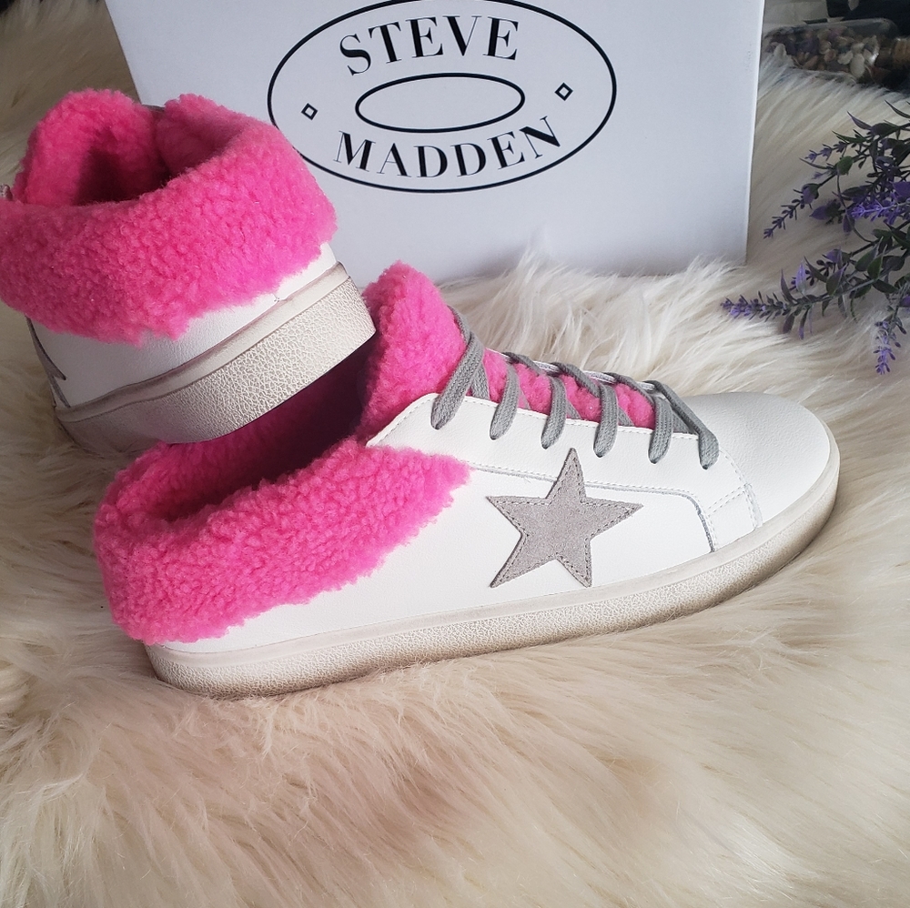 Steve Madden Sneakers